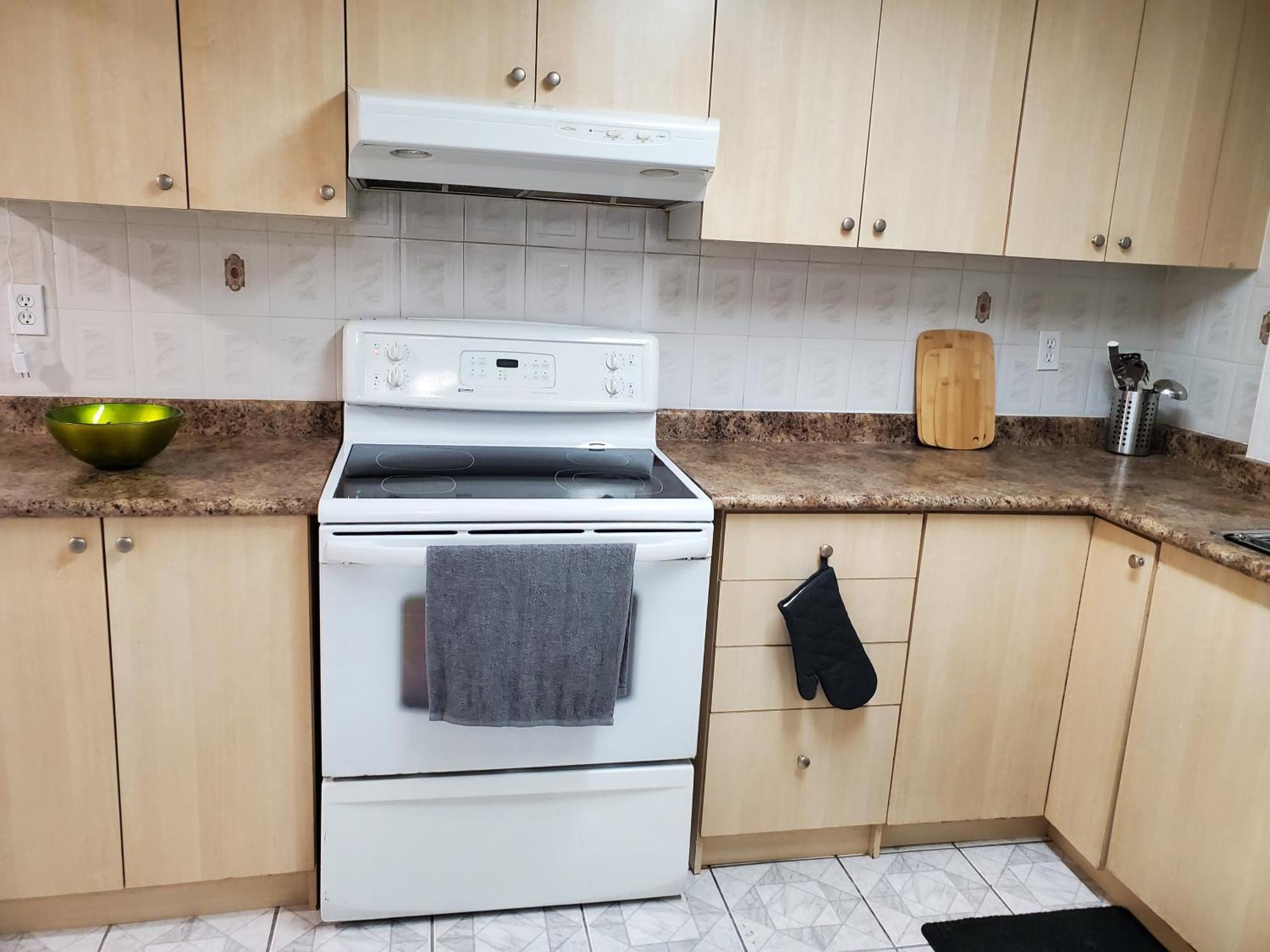 Home Stay Near The Airport Mississauga Bagian luar foto